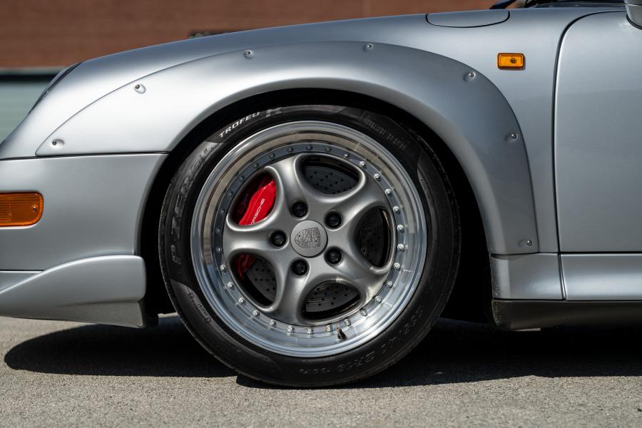 Колеса Porsche 911 GT2 (993) 1996 года  (фото 47 из 49)
